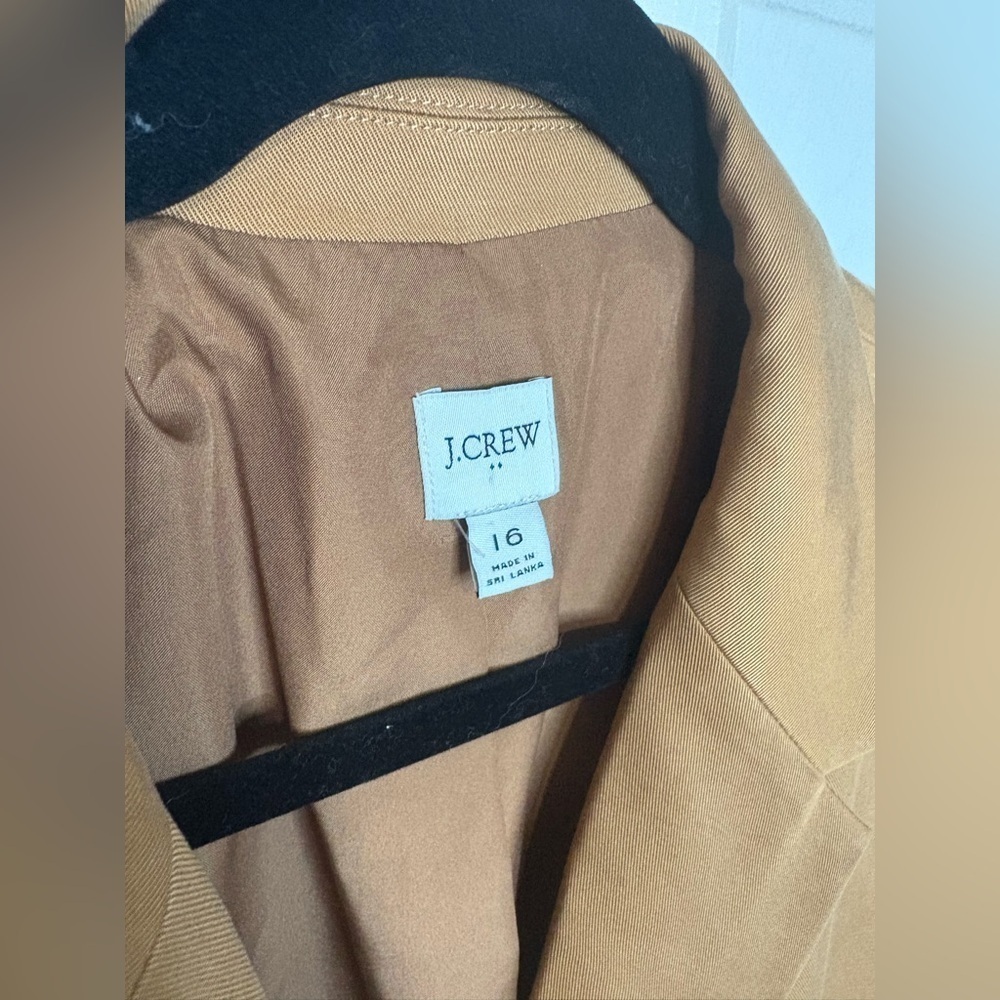 J.Crew Factory Drapey Twill Double-Breasted Blazer – Size 16 | Tan - Picture 4 of 12